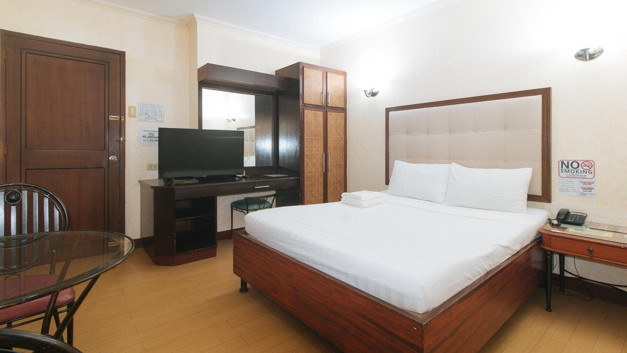 Bliss Hotel Dau Mabalacat Exterior photo