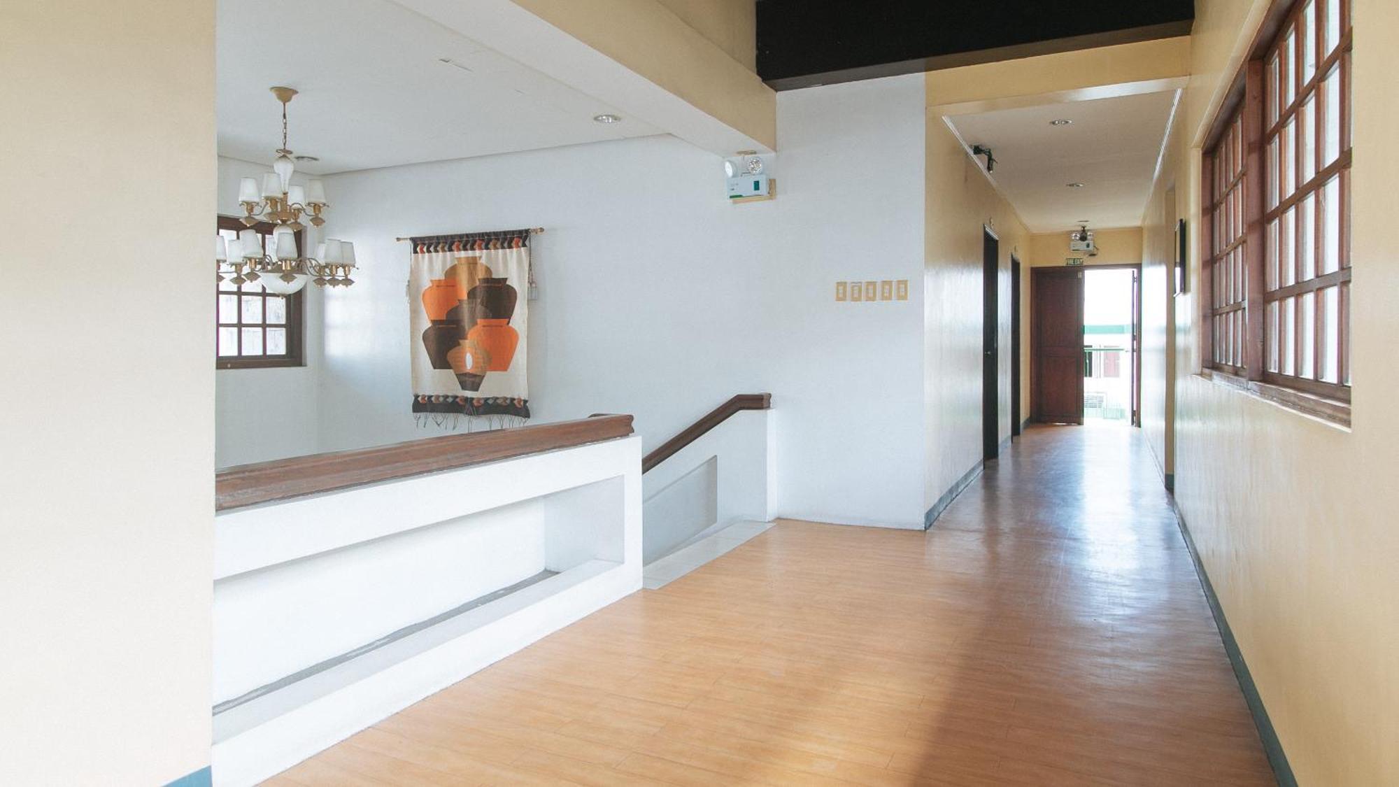 Bliss Hotel Dau Mabalacat Exterior photo