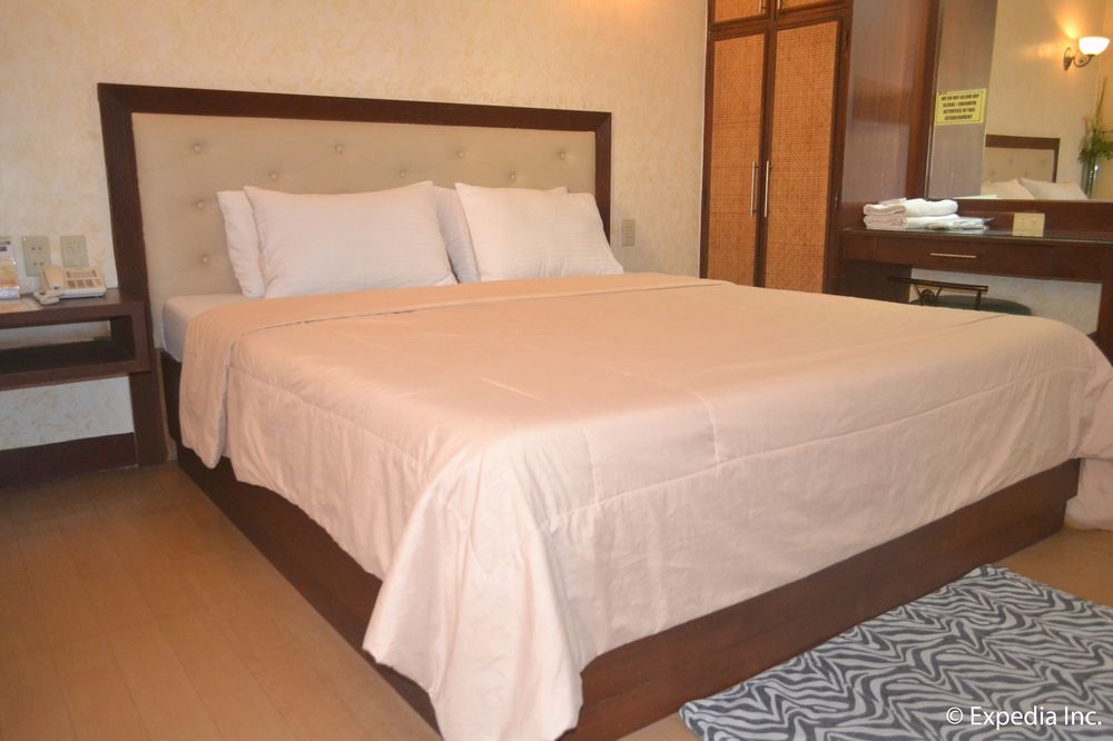 Bliss Hotel Dau Mabalacat Exterior photo