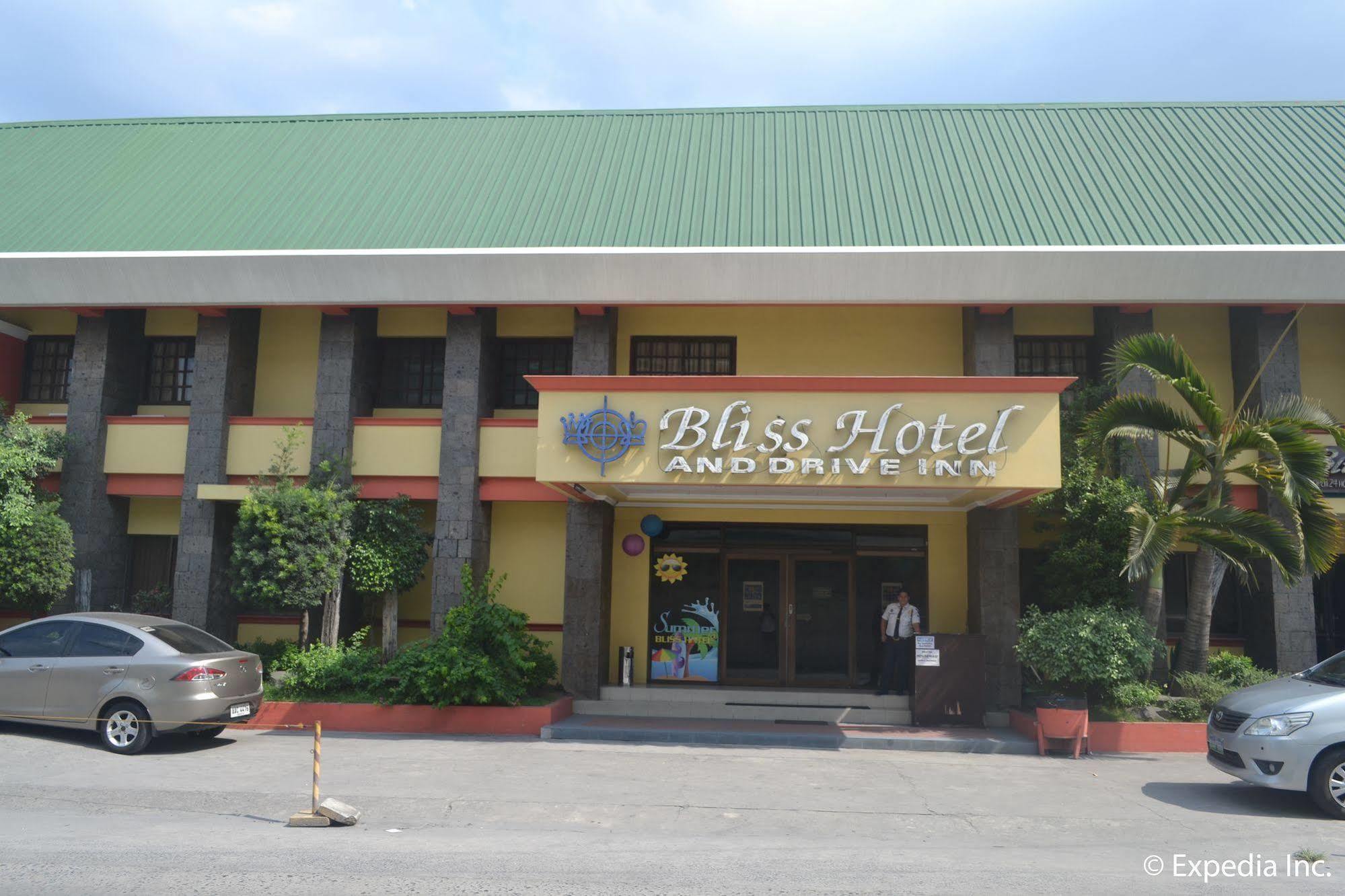 Bliss Hotel Dau Mabalacat Exterior photo