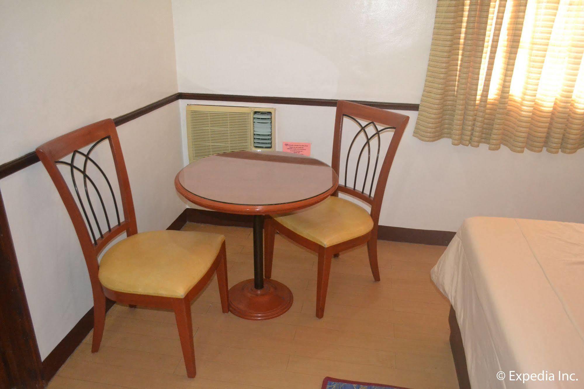 Bliss Hotel Dau Mabalacat Exterior photo