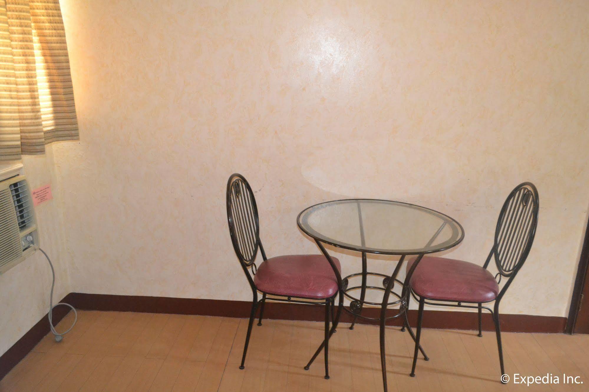 Bliss Hotel Dau Mabalacat Exterior photo