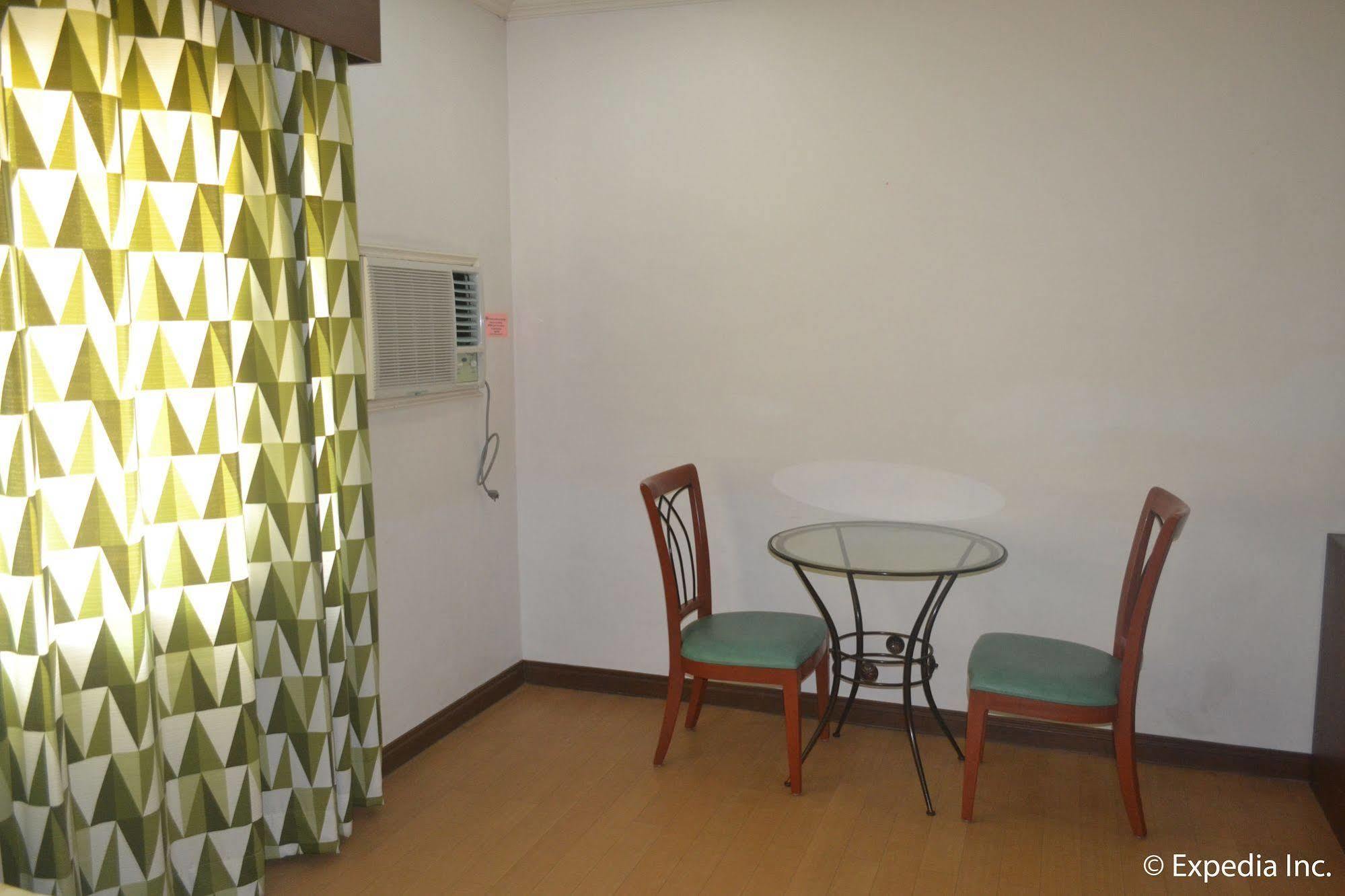 Bliss Hotel Dau Mabalacat Exterior photo