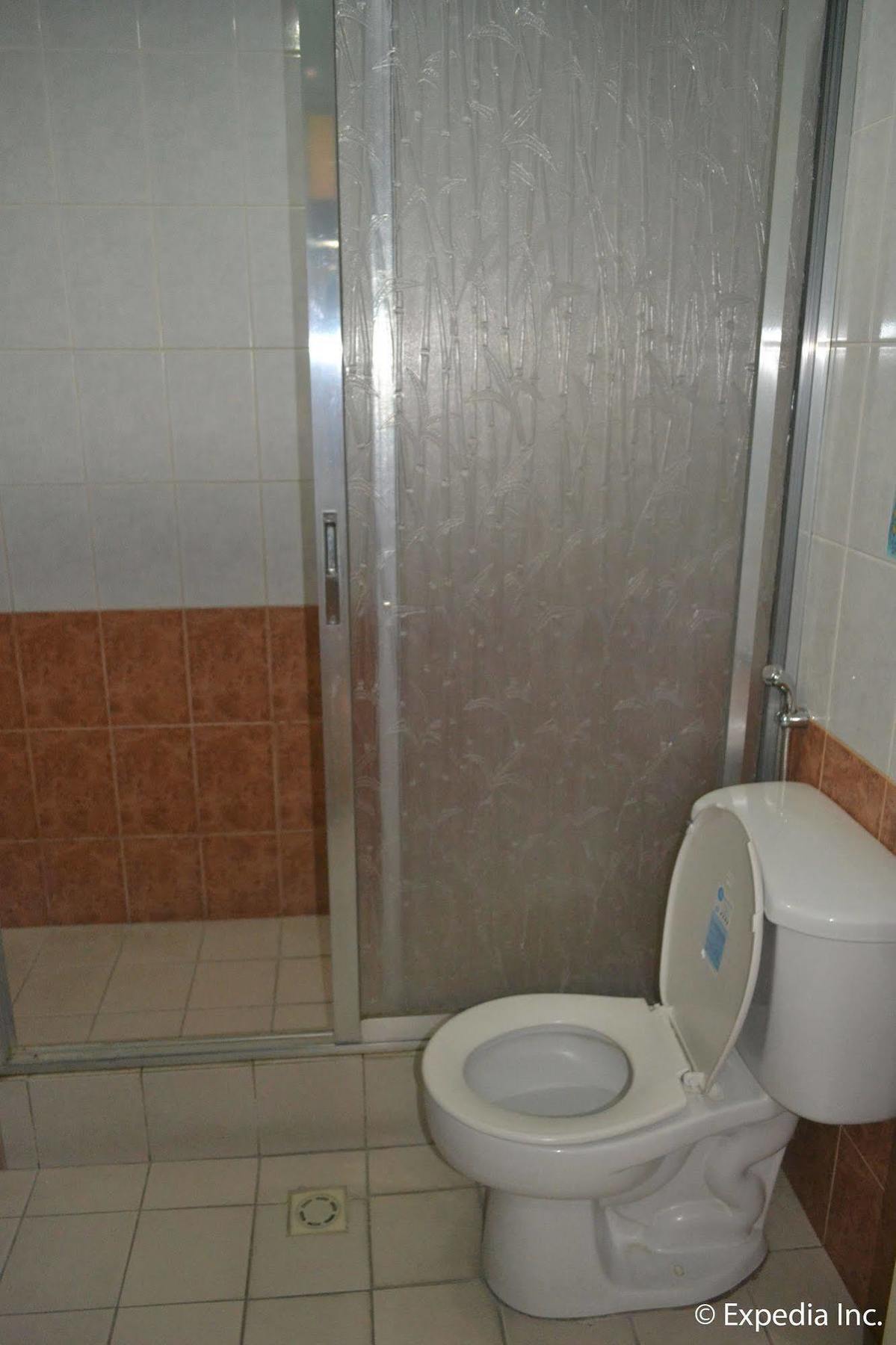 Bliss Hotel Dau Mabalacat Exterior photo